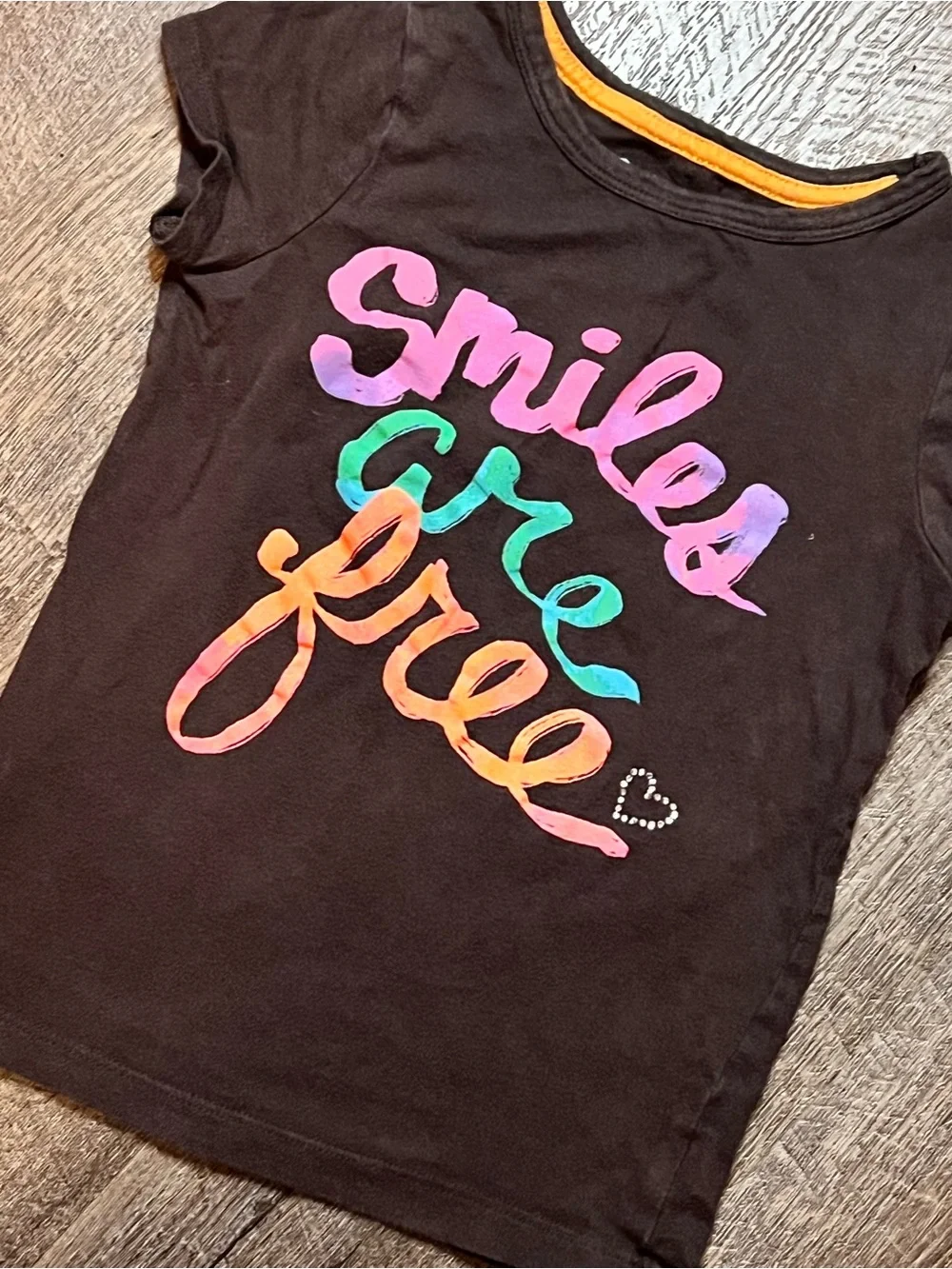 Gap Kids Girls XS 4-5 Smiles Are Free Graphic T-Shirt Black Rainbow